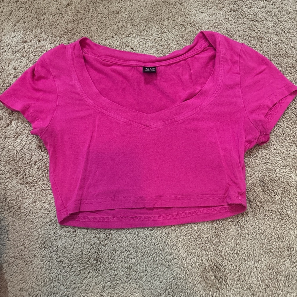 Crop top. Pink. Size small
